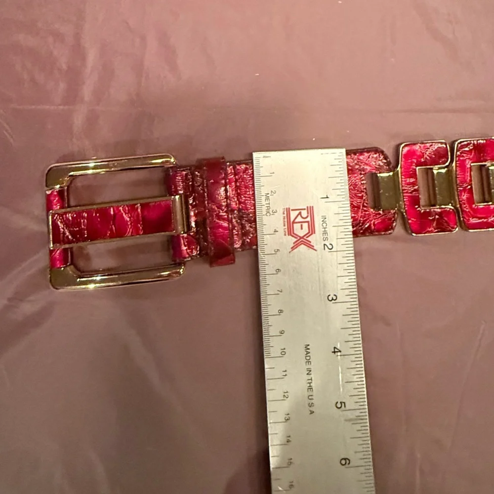 NWOT WCM Red/Gold Crocodile Embossed Leather Chain Belt Size Medium MSRP $225 - Picture 6 of 9